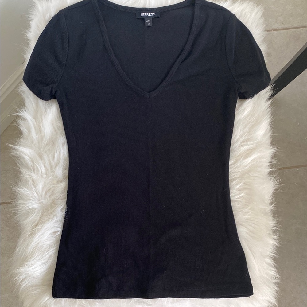 😍NWOT Express Black Fitted Ribbed Short Sleeve T-Shirt XS